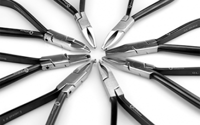 Understanding Button Forming Pliers: Essential Tools in Rehabilitation Equipment